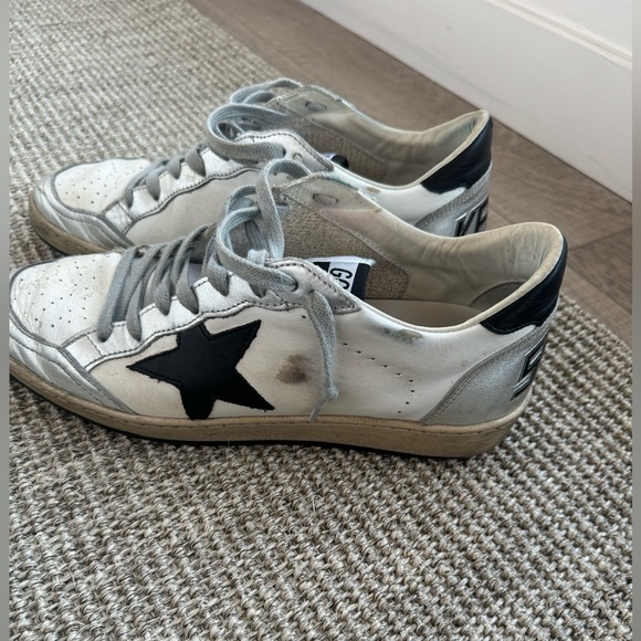 Golden Goose sneakers for men. Worn o ly a fee times, in perfect conditions. - Picture 3 of 8